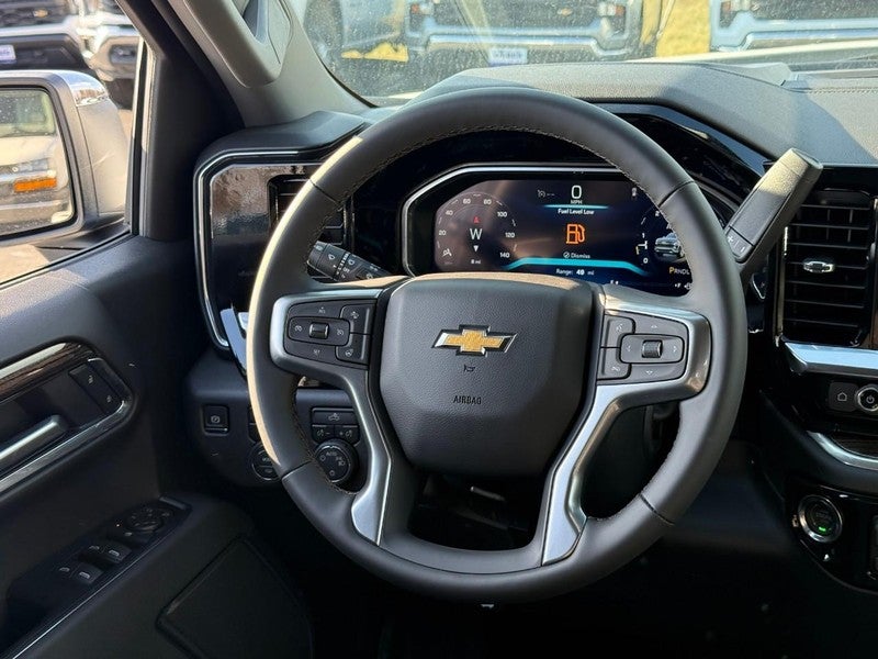 2026 Chevrolet Silverado 1500 4WD Crew Cab 147" LT w/1LT