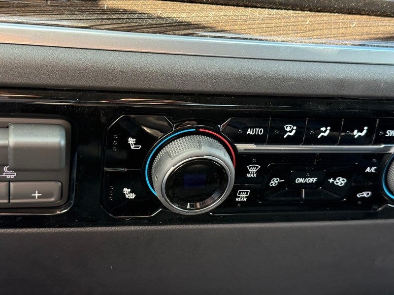 2026 Chevrolet Silverado 1500 4WD Crew Cab 147" LT w/1LT