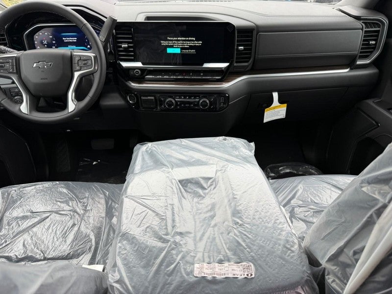 2026 Chevrolet Silverado 1500 4WD Crew Cab 147" RST