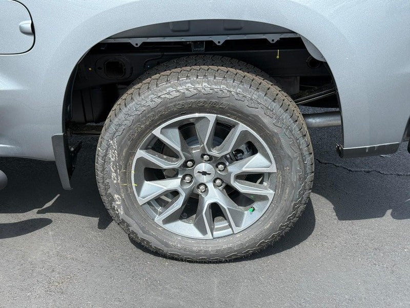 2026 Chevrolet Silverado 1500 4WD Crew Cab 147" RST