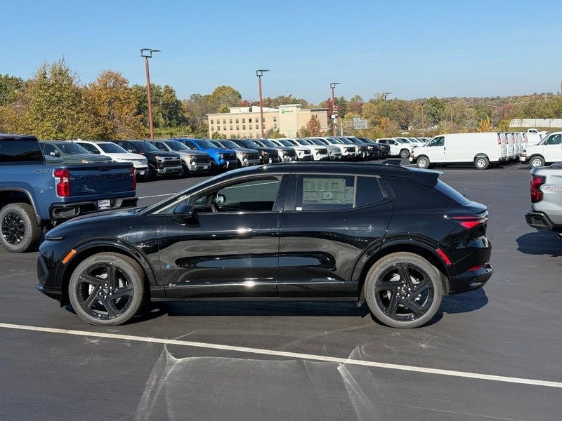 2026 Chevrolet Equinox EV 4dr RS