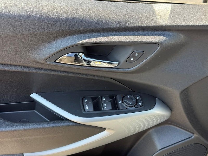 2026 Chevrolet Trax FWD 4dr LS