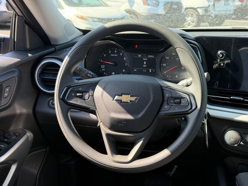 2026 Chevrolet Trax FWD 4dr LS